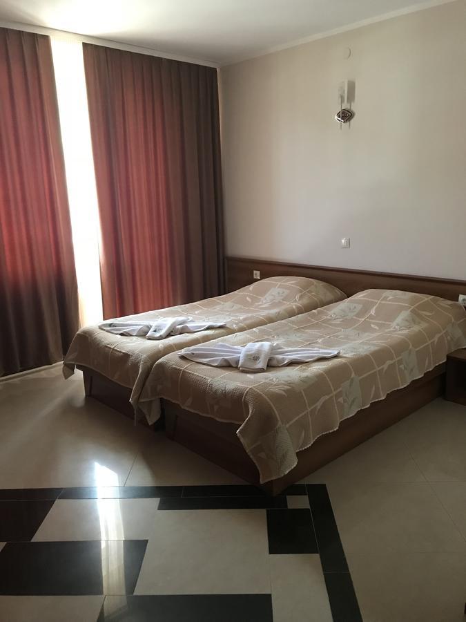 Family Hotel Yola Chepelare Extérieur photo